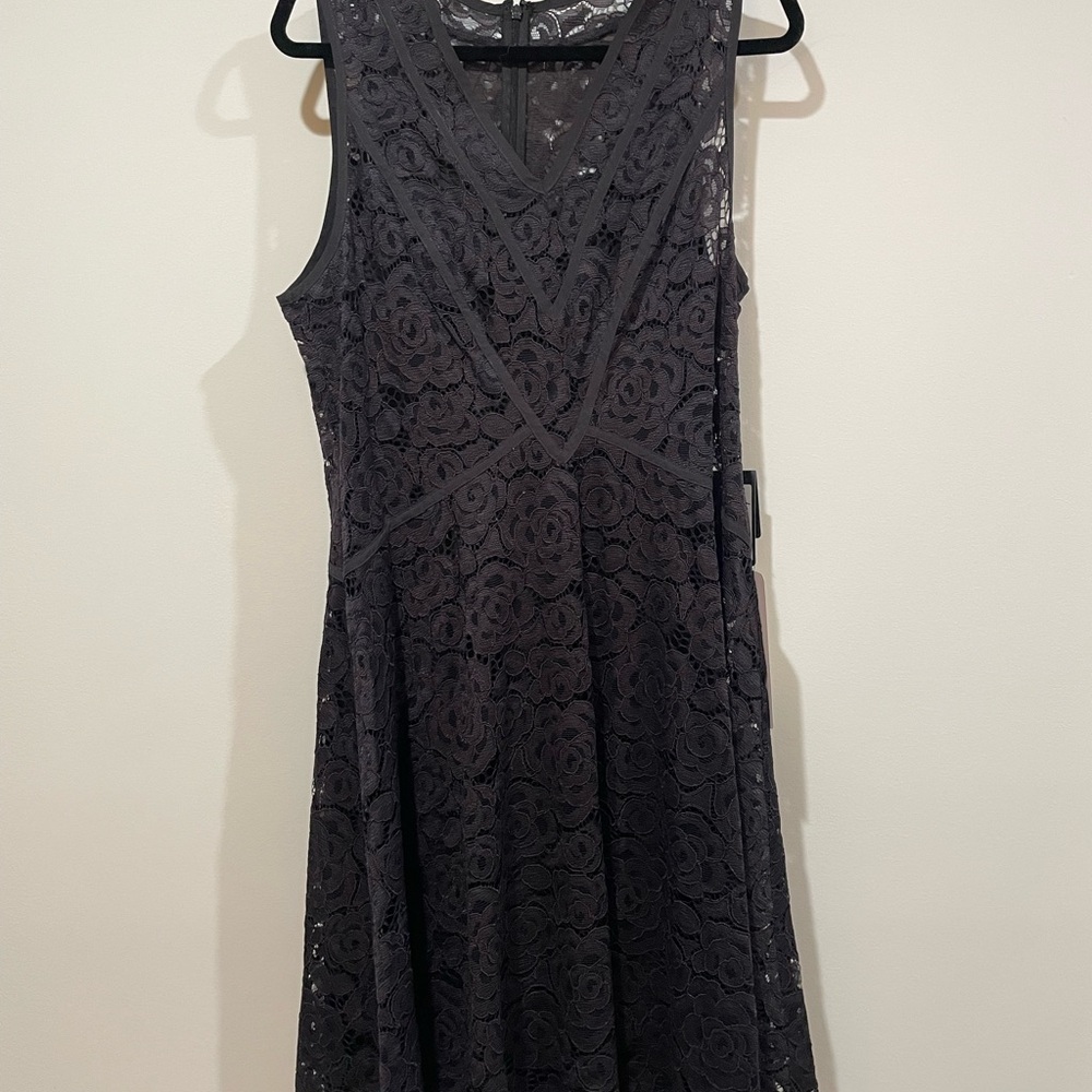 NWT Adrianna Papell Chevron Fit and Flare Dress Sz 16